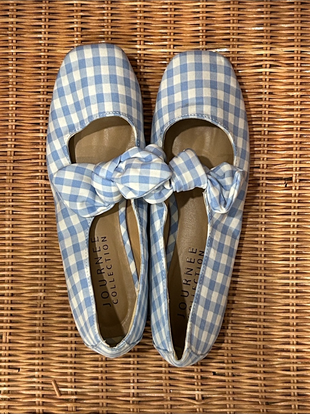 Journee Collection Light Blue and White Gingham Knot Flats